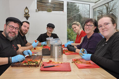 v.l.n.r. Päde Roth, Patrick Binder, Manuel Soiron, Fabienne Roth, Monika Roth und Vivienne Soiron
